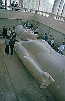 Memphis: Kolosstatue Ramses II.