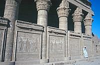 Dendera: Hathor-Tempel - Vorhalle