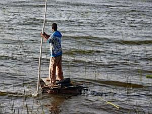 Awassa-See: Fischer am Ufer P1090143