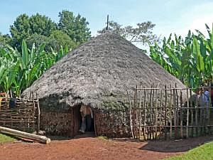 Auf dem Weg nach Konso: Besuch eines Sidama-Hauses P1080051