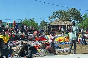 Stadt Konso: Markt P1080187