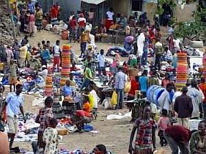 Stadt Konso: Markt P1080828