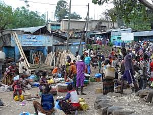 Stadt Konso: Markt P1080840
