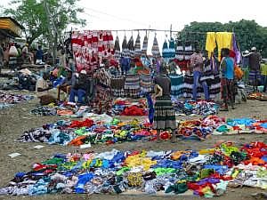 Stadt Konso: Markt P1080841