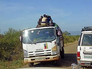 Auf dem Weg zu den Mursi: Öffentlicher Nahverkehr P1080325