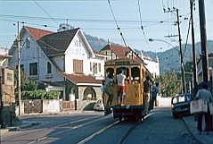 Straenbahn nach Santa Teresa, leider etwas verwackelt (aus dem fahrenden Auto aufgenommen)