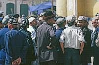 Kashgar: Vorplatz der Id-Kah-Moschee