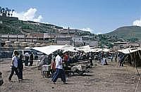 Am Kumbum-Kloster: Markt