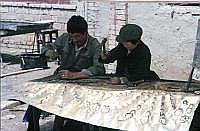 Am Kumbum-Kloster: Handwerker