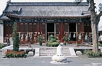 Tempel der Groen Glocke (Dazhongsi): Heute Museum fr Tempelglocken.
