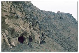 Udabno: Höhlen