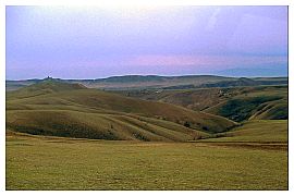 Steppenlandschaft auf der Fahrt zum Kloster Dawit Garedscha