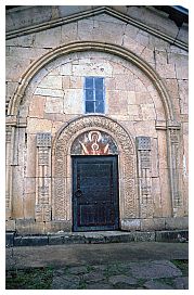 Gelati: Eingang zur Hauptkirche