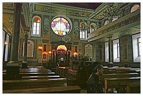 In der Synagoge, oberer Raum
