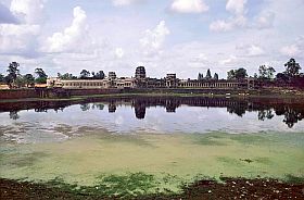 Angkor Wat - sdlicher Wassergraben