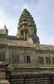 Angkor Wat: Galerie und Turm des Haupttempels