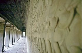 Angkor Wat: Reliefs - Quirlung des Milchozeans