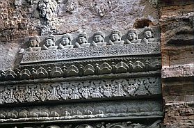 Angkor: Tempel Preah Ko - Relief