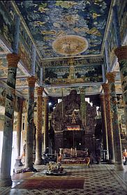Wat Nokor: Innenraum