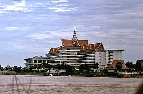 Phnom Penh: Cambodiana Hotel