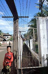 Phnom Penh: Eingang zum 'Sicherheitsgefngnis 21' Tuol Sleng