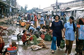 Stung Treng: Straenmarkt