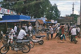Vor dem Markt in Sihanoukville