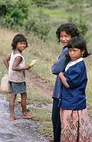 Kinder bei Phumi Chituk