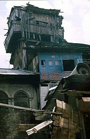 Srinagar: 'Hochhausbau' in Kaschmir