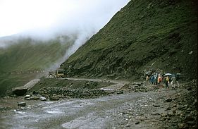 Zoji La: Wanderung ber den Pass ins Tal