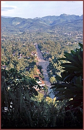 Luang Prabang: Blick auf die Stadt vom Phu Si Hgel