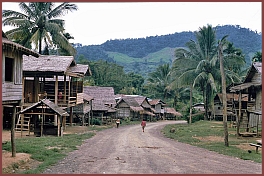 Besuch in den Lao Teung Drfern Ban Khai und Ban Tapen