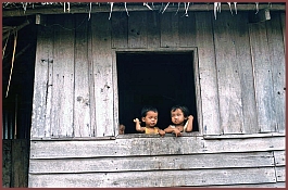 Besuch in den Lao Teung Drfern Ban Khai und Ban Tapen