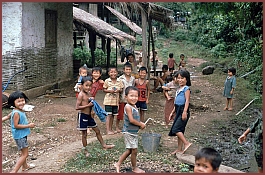 Besuch in den Lao Teung Drfern Ban Khai und Ban Tapen