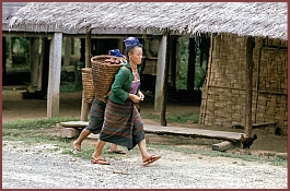 Besuch in den Lao Teung Drfern Ban Khai und Ban Tapen 