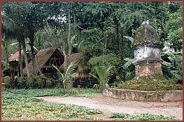 Nam Ou: Dorf Hat Bang - Tempel