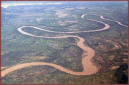 Auf dem Flug nach Phonsavan: Mekong