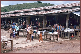 Ebene der Tonkrge - Muang Khwan (Muong Khoun)