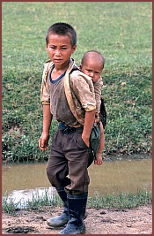 Ebene der Tonkrge - Muang Khwan (Muong Khoun)