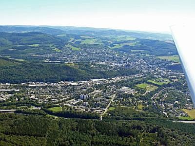 Blick nach Süden, Höhe Brücke Rosenstraße / Nordfriedhof P1360415_Meschede