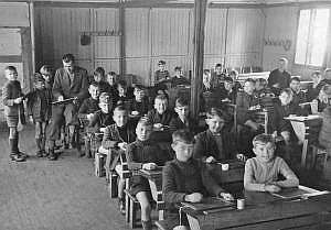 1947_48_baracke04a+papa