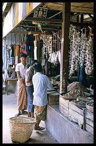 Bagan: Markt in Nyaung-Oo