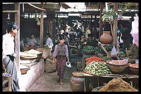 Bagan: Markt in Nyaung-Oo