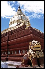 Bagan: Shwezigon-Pagode