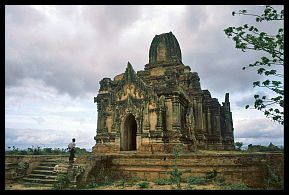 Bagan: Nandamannya Tempel (13. Jahrhundert)