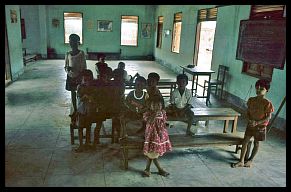 Bagan-Minanthu: In der Dorfschule