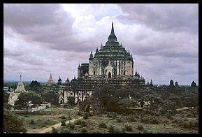 Bagan: Thatbyinnyu Tempel (11.Jhdt.)