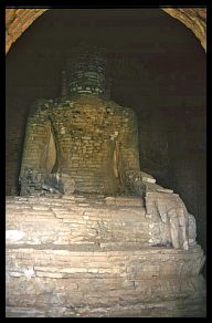 Bagan: Thandawgya Buddha-Figur
