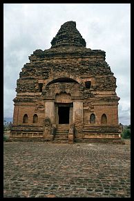 Bagan: Nathlaung Kyaung, der einzige hinduistische Tempel in Bagan, der dem Gott Vishnu geweiht ist (A.D. 931)