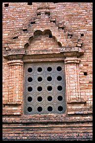 Bagan: Myebontha-Tempel - Fenster